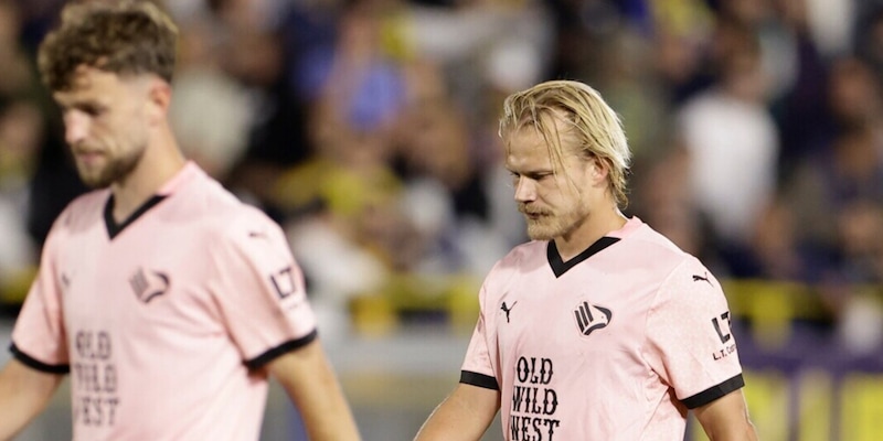 Crolla il Palermo di Pohjanpalo: Adorante porta la Juve Stabia in semifinale playoff 1 Crolla il Palermo di Pohjanpalo: Adorante porta la Juve Stabia in semifinale playoff