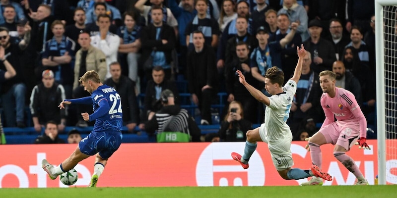 Chelsea in finale di Conference League, Maresca sorride: Djurgarden ko 2 Chelsea in finale di Conference League, Maresca sorride: Djurgarden ko