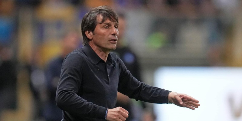 Scudetto al Napoli se...: tutte le combinazioni per il titolo a Conte. Ma c'è ancora l'ipotesi spareggio con l'Inter 2 Scudetto al Napoli se...: tutte le combinazioni per il titolo a Conte. Ma c'è ancora l'ipotesi spareggio con l'Inter