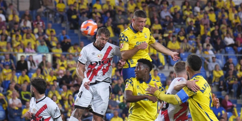 Liga, colpo esterno del Rayo Vallecano: Las Palmas nei guai 2 Liga, colpo esterno del Rayo Vallecano: Las Palmas nei guai