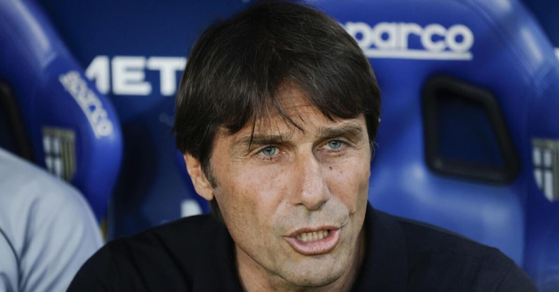 Napoli, Conte: "Lo scudetto sarebbe qualcosa di storico. Stiamo perdendo pezzi, ma..." 1 Napoli, Conte: "Lo scudetto sarebbe qualcosa di storico. Stiamo perdendo pezzi, ma..."