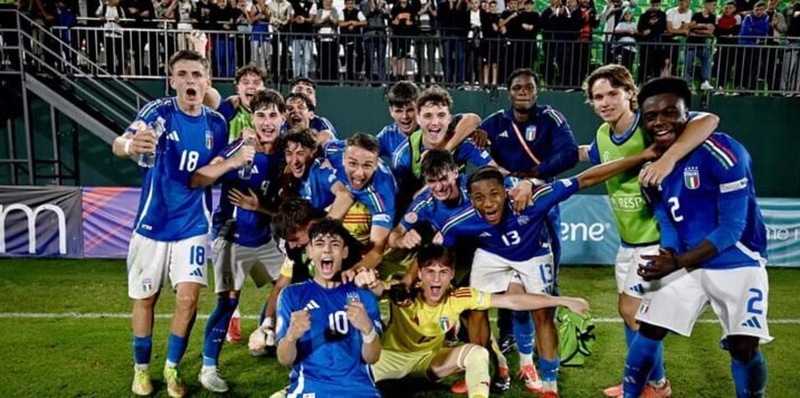 Europeo U17, strepitosa Italia: 4-2 all'Inghilterra e semifinale! 1 Europeo U17, strepitosa Italia: 4-2 all'Inghilterra e semifinale!