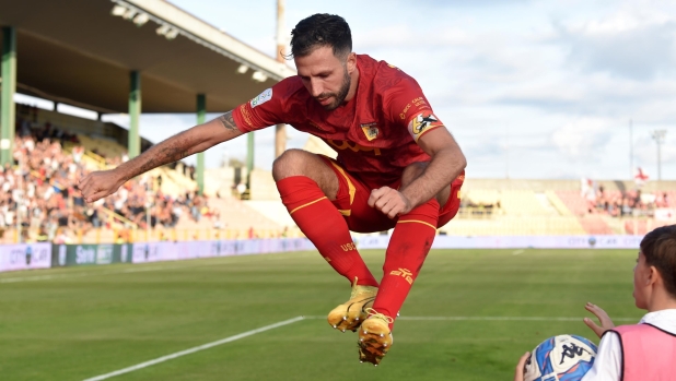 Serie B, chi vince i playoff? Ecco la grande favorita dei bookie 1 Serie B, chi vince i playoff? Ecco la grande favorita dei bookie