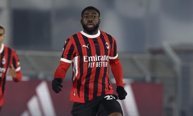 Milan, leggera infiammazione per Fofana: le sue condizioni verso la finale 1 Milan, leggera infiammazione per Fofana: le sue condizioni verso la finale