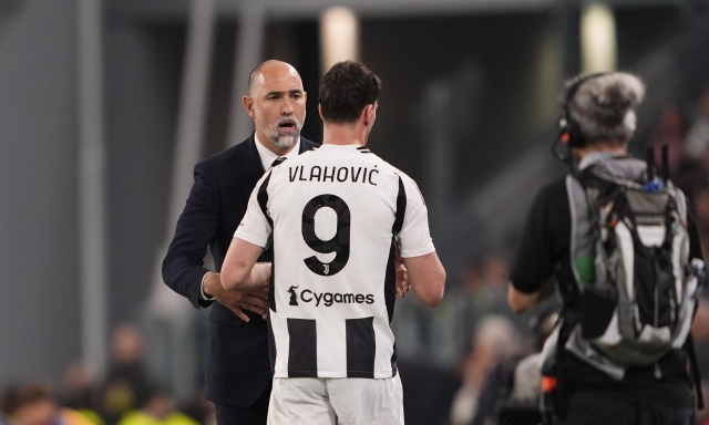 Juve-Vlahovic, futuro di nuovo in bilico. Non si parlano da mesi: siamo ai titoli di coda? 4 Juve-Vlahovic, futuro di nuovo in bilico. Non si parlano da mesi: siamo ai titoli di coda?