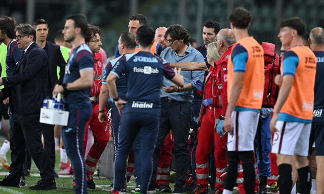 Vanoli, notte tranquilla dopo il malore. Sarà monitorato dallo staff medico 3 Vanoli, notte tranquilla dopo il malore. Sarà monitorato dallo staff medico