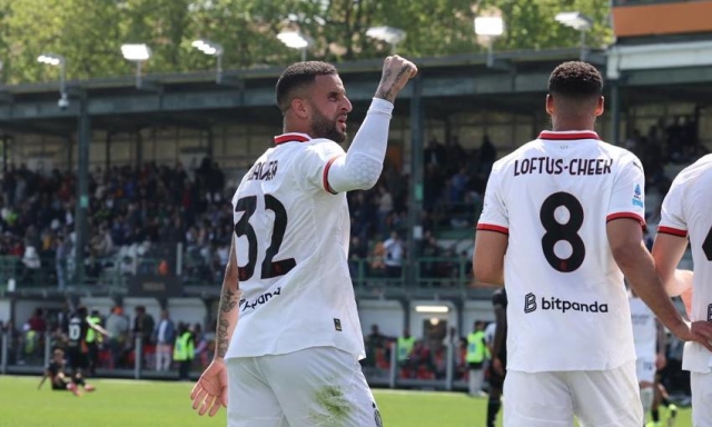 I benefici del 3-4-3 e il ritorno di Walker: tre settimane e una coppa per tenersi il Milan 3 I benefici del 3-4-3 e il ritorno di Walker: tre settimane e una coppa per tenersi il Milan