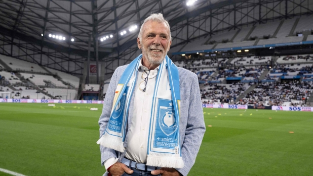 Oltre i problemi fisici: Eric Gerets presente al 125° anniversario del Marsiglia 1 Oltre i problemi fisici: Eric Gerets presente al 125° anniversario del Marsiglia