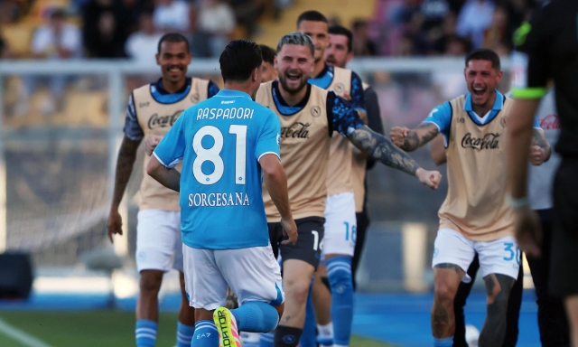 Raspadori avvicina lo scudetto a Napoli ma vola basso: "Pensiamo solo alla prossima gara" 1 Raspadori avvicina lo scudetto a Napoli ma vola basso: "Pensiamo solo alla prossima gara"