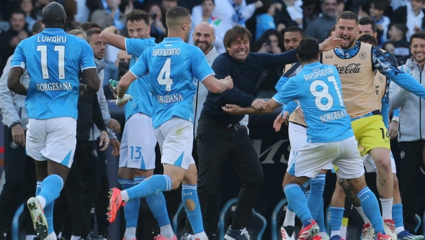 Cannavaro: "Conte resta? Lancio la monetina. Ma se Kvara l'avessero venduto a me..." 1 Cannavaro: "Conte resta? Lancio la monetina. Ma se Kvara l'avessero venduto a me..."