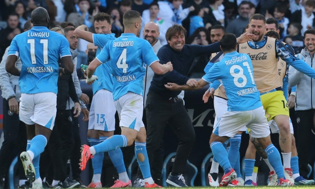 La difesa impenetrabile che sta portando lo scudetto a Napoli. Nonostante le difficoltà in zona gol 1 La difesa impenetrabile che sta portando lo scudetto a Napoli. Nonostante le difficoltà in zona gol
