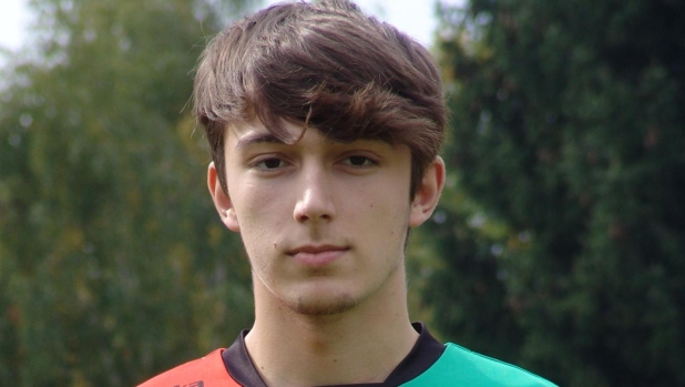 La laurea in economia, il lavoro all'estero, la vita da ultras (anche dell'Eintracht): chi era Riccardo Claris 1 La laurea in economia, il lavoro all'estero, la vita da ultras (anche dell'Eintracht): chi era Riccardo Claris