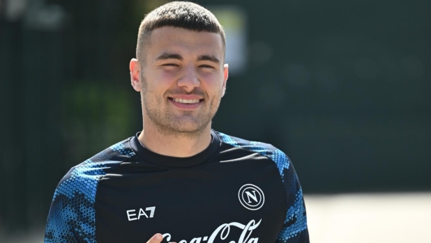 Buongiorno carica il Napoli: "Scudetto, col Cagliari non dobbiamo sbagliare" 4 Buongiorno carica il Napoli: "Scudetto, col Cagliari non dobbiamo sbagliare"