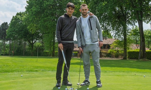 Dalla finale in Champions alla palla in buca: De Vrij e Correa sul green della Pinetina 2 Dalla finale in Champions alla palla in buca: De Vrij e Correa sul green della Pinetina