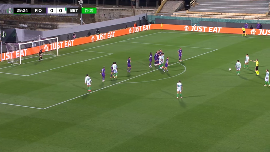 Ma che gol ha fatto? Guarda la punizione perfetta di Antony 1 Ma che gol ha fatto? Guarda la punizione perfetta di Antony