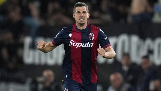 Freuler: "Bologna, vola! Ferocia, qualità e metodo Italiano. Battere il Milan dipende da noi" 1 Freuler: "Bologna, vola! Ferocia, qualità e metodo Italiano. Battere il Milan dipende da noi"