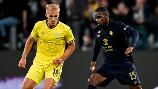 LIVE Alle 18 Lazio-Juve: dubbio tra Dia e Dele-Bashiru. Tudor con Kolo e Nico davanti 3 LIVE Alle 18 Lazio-Juve: dubbio tra Dia e Dele-Bashiru. Tudor con Kolo e Nico davanti
