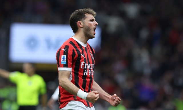 Gimenez, 3 gare di fila a bonus: è l’attaccante del Milan su cui puntare nel finale di campionato? 3 Gimenez, 3 gare di fila a bonus: è l’attaccante del Milan su cui puntare nel finale di campionato?