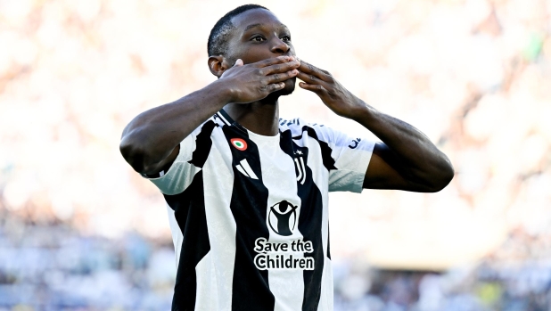 "La Juve come una famiglia": l'appello di Kolo Muani e i piani della Juve per lui 1 "La Juve come una famiglia": l'appello di Kolo Muani e i piani della Juve per lui