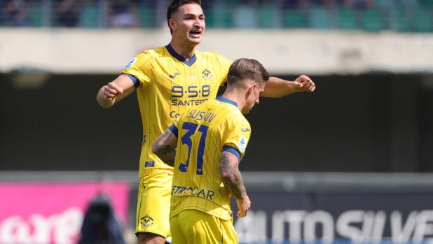 Verona-Lecce, le pagelle: Coppola 7, difende e fa gol. Banda 5: nemmeno uno spinto 1 Verona-Lecce, le pagelle: Coppola 7, difende e fa gol. Banda 5: nemmeno uno spinto