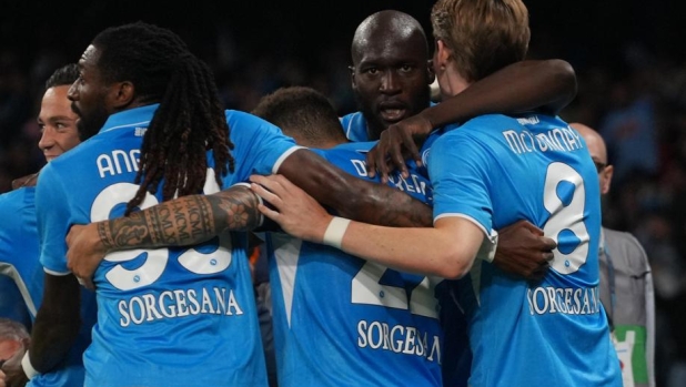 Clamoroso al Maradona: la doppia rimonta Genoa frena il Napoli, l'Inter torna a -1 1 Clamoroso al Maradona: la doppia rimonta Genoa frena il Napoli, l'Inter torna a -1