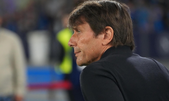 Conte: "Il calcio è anche questo. Ci siamo giocati il bonus, non possiamo più sbagliare" 1 Conte: "Il calcio è anche questo. Ci siamo giocati il bonus, non possiamo più sbagliare"