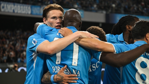 Perché Napoli: mentalità, Conte e il punto in più. Ma le assenze pesano 1 Perché Napoli: mentalità, Conte e il punto in più. Ma le assenze pesano