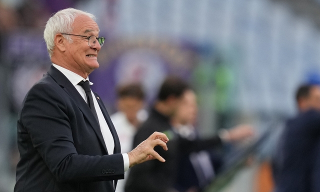 Furia Ranieri: "Come si fa a togliere il rigore su Konè?". E abbandona l'intervista tv 4 Furia Ranieri: "Come si fa a togliere il rigore su Konè?". E abbandona l'intervista tv