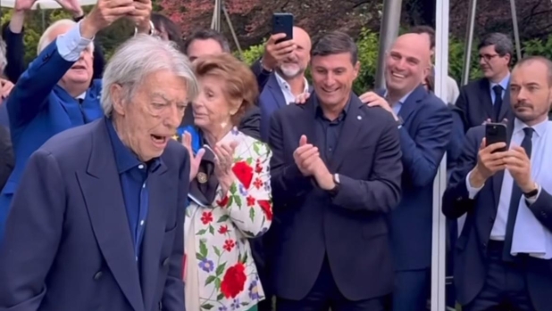 La festa di Moratti è una parata di grandi ex: da Ronaldo a Zanetti, tutti i presenti 4 La festa di Moratti è una parata di grandi ex: da Ronaldo a Zanetti, tutti i presenti