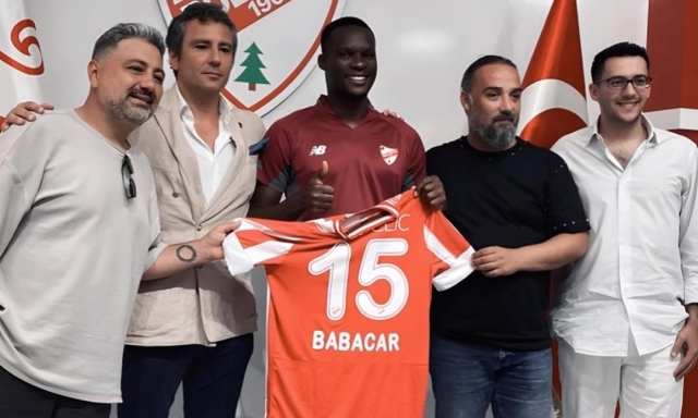 Babacar: "Io, Balotelli, le botte con Vargas, la Turchia. Con Firenze storia d'amore e ansia" 1 Babacar: "Io, Balotelli, le botte con Vargas, la Turchia. Con Firenze storia d'amore e ansia"