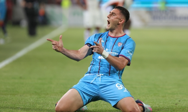 Festa grande per il Cagliari con Piccoli: il decimo gol porta in regalo la salvezza 1 Festa grande per il Cagliari con Piccoli: il decimo gol porta in regalo la salvezza