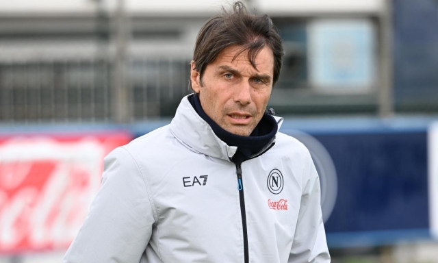 Napoli-Cagliari, le ultime: Conte col dubbio Neres-Raspadori, Nicola senza Gaetano 1 Napoli-Cagliari, le ultime: Conte col dubbio Neres-Raspadori, Nicola senza Gaetano