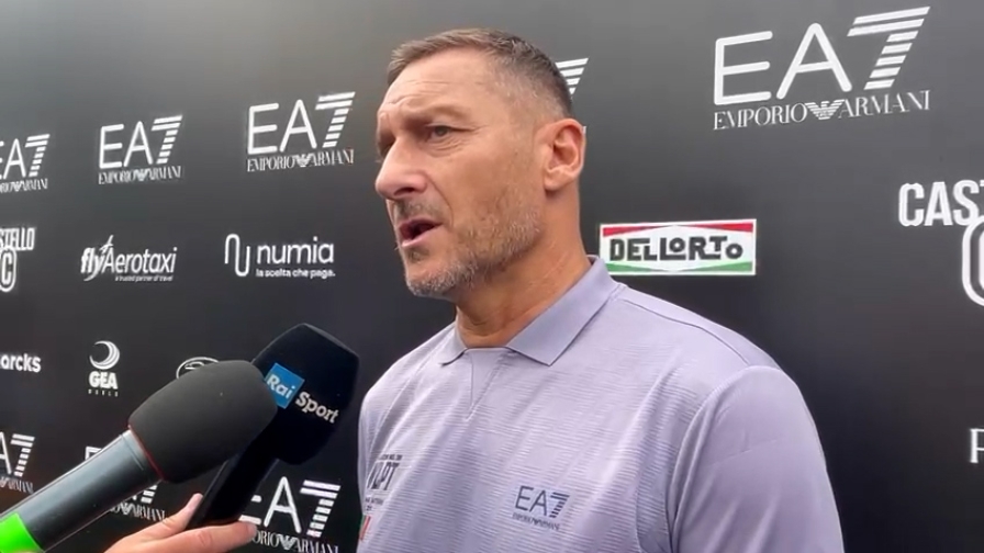 Totti: "Champions? Penso vinca l'Inter. E per lo scudetto..." 2 Totti: "Champions? Penso vinca l'Inter. E per lo scudetto..."