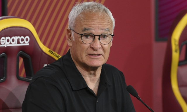 Ranieri: "Alla Roma ho dato tutto. Futuro? Costruiamo una squadra che faccia sognare i tifosi" 3 Ranieri: "Alla Roma ho dato tutto. Futuro? Costruiamo una squadra che faccia sognare i tifosi"