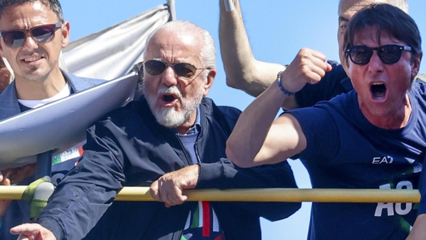 Napoli, in corso nuovo summit con Conte: cresce l'ottimismo per la conferma 4 Napoli, in corso nuovo summit con Conte: cresce l'ottimismo per la conferma