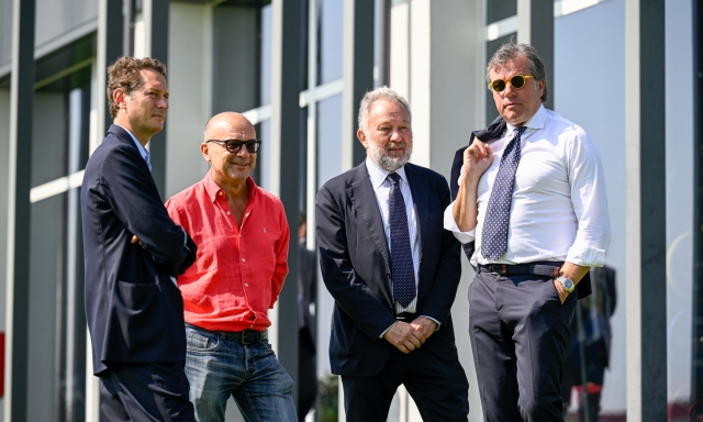Elkann-Giuntoli, confronto teso: via il dt, Comolli e Chiellini alla guida della nuova Juve 3 Elkann-Giuntoli, confronto teso: via il dt, Comolli e Chiellini alla guida della nuova Juve
