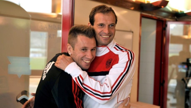 Cassano attacca Allegri: "Ha vinto lo scudetto 2011 grazie a me". E Leao difende il tecnico 2 Cassano attacca Allegri: "Ha vinto lo scudetto 2011 grazie a me". E Leao difende il tecnico