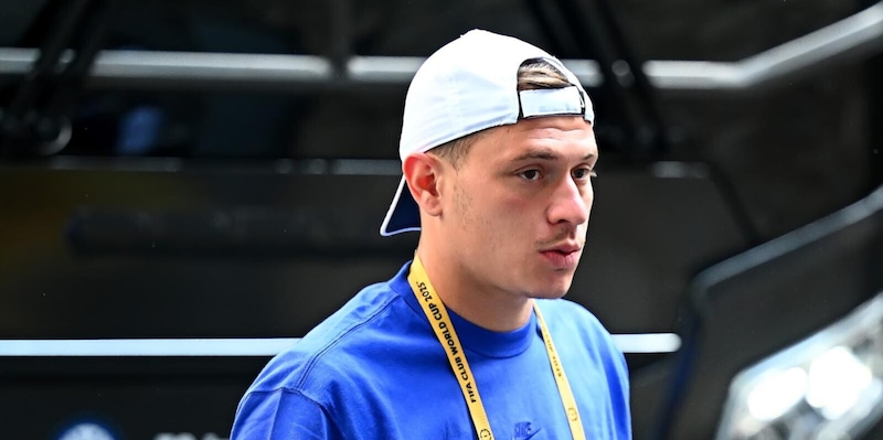 Barella, il gesto prima dell'esordio al Mondiale per club: giocatori emozionati 3 Barella, il gesto prima dell'esordio al Mondiale per club: giocatori emozionati