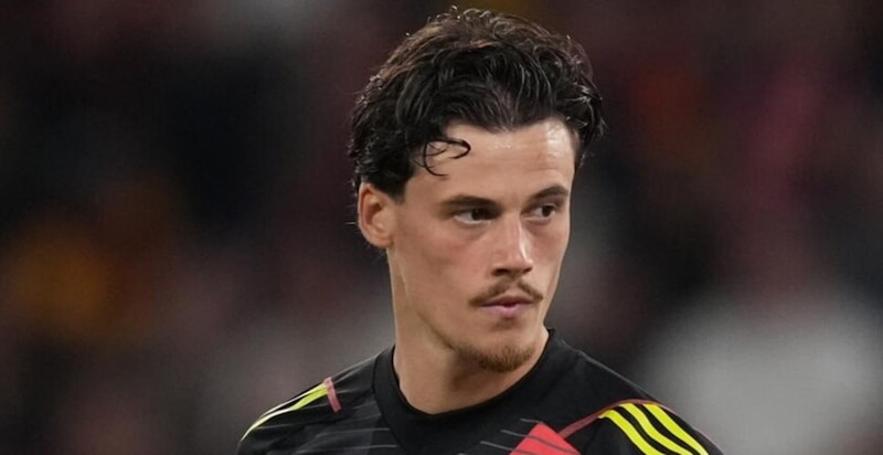 Calciomercato Roma, Ghisolfi blinda Svilar: “È il nostro futuro” 4 Calciomercato Roma, Ghisolfi blinda Svilar: “È il nostro futuro”