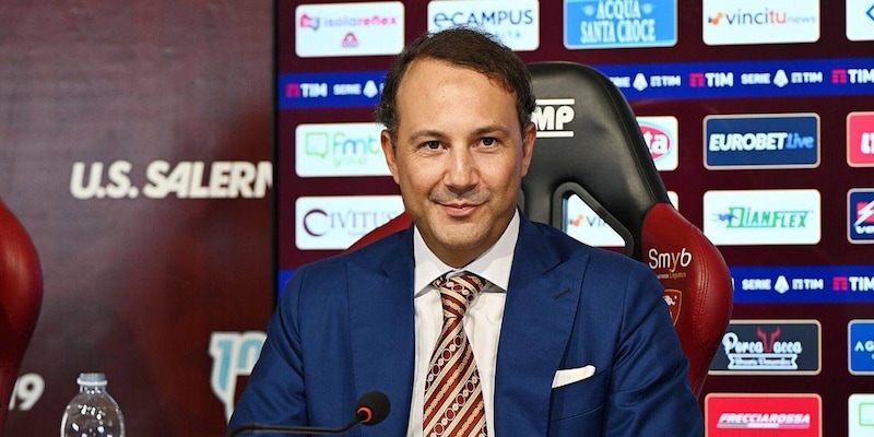 Furia Salernitana, Iervolino contro tutti: "Siamo stati calpestati". L'intervista esclusiva 1 Furia Salernitana, Iervolino contro tutti: "Siamo stati calpestati". L'intervista esclusiva