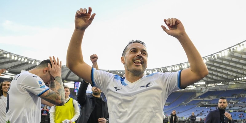 Lazio, il primo regalo a Sarri è Pedro: rinnovo fatto, la durata e le cifre 1 Lazio, il primo regalo a Sarri è Pedro: rinnovo fatto, la durata e le cifre