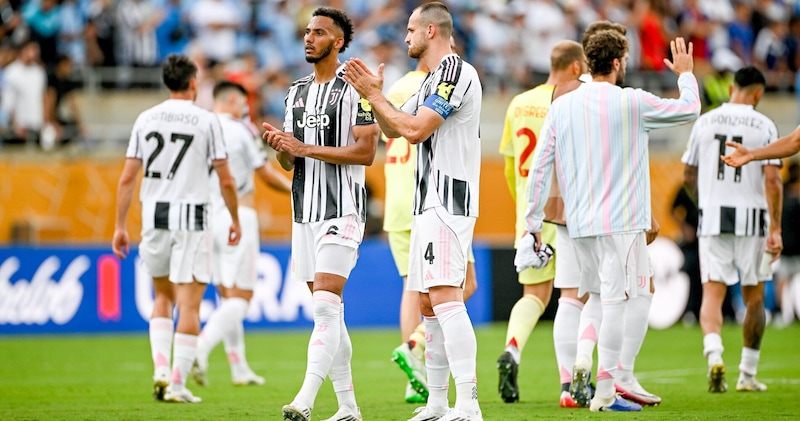 Comolli e Chiellini, il livello Juve è troppo basso: quanto e cosa serve
1 Comolli e Chiellini, il livello Juve è troppo basso: quanto e cosa serve