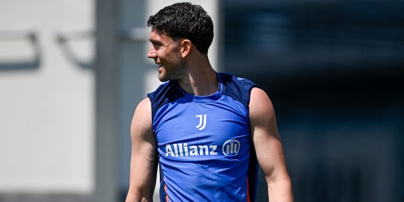 Vlahovic salta il riposo, Comolli non vola con la Juve: si rischia la beffa 1 Vlahovic salta il riposo, Comolli non vola con la Juve: si rischia la beffa