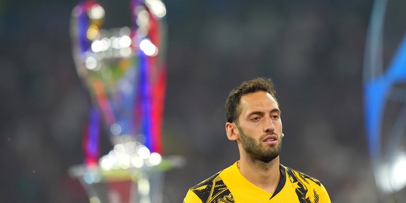 Calhanoglu, tesoretto Inter: assalto Galatasaray. E Chivu non vuole un regista 1 Calhanoglu, tesoretto Inter: assalto Galatasaray. E Chivu non vuole un regista