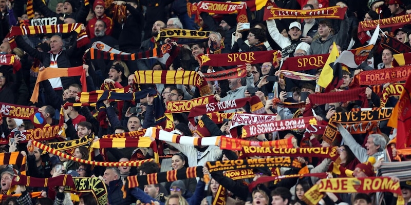 Roma, tifosi entusiasti: la campagna abbonamenti vola, l'obiettivo è vicino 1 Roma, tifosi entusiasti: la campagna abbonamenti vola, l'obiettivo è vicino