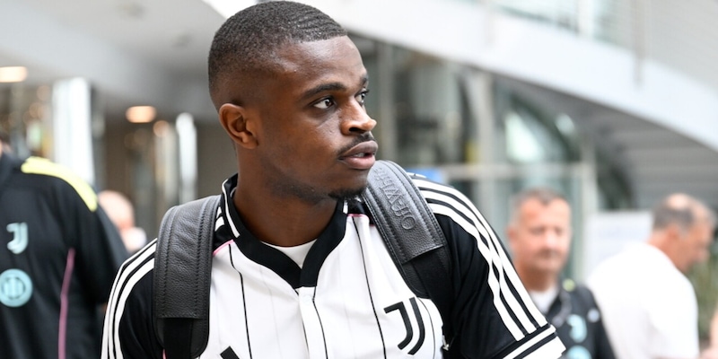 Kalulu: "Il Psg non mi ha sorpreso. Con Deschamps ho parlato della Juve. Sempre più francesi..." 1 Kalulu: "Il Psg non mi ha sorpreso. Con Deschamps ho parlato della Juve. Sempre più francesi..."