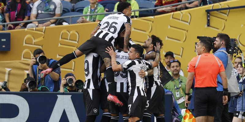 Porto salvato da Claudio Ramos, il Botafogo batte i Seattle Sounders 4 Porto salvato da Claudio Ramos, il Botafogo batte i Seattle Sounders
