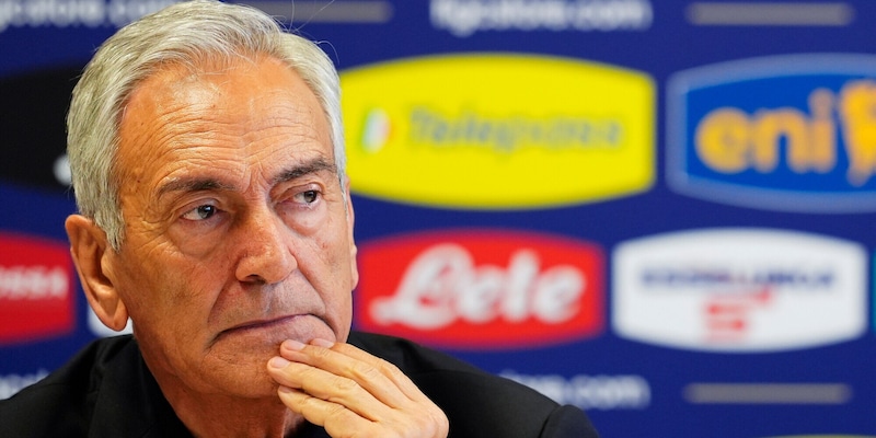 Gravina, sogni d’oro con Ranieri ct dell’Italia. Figc spiazzata: “Non ci sono salvatori…” 1 Gravina, sogni d’oro con Ranieri ct dell’Italia. Figc spiazzata: “Non ci sono salvatori…”