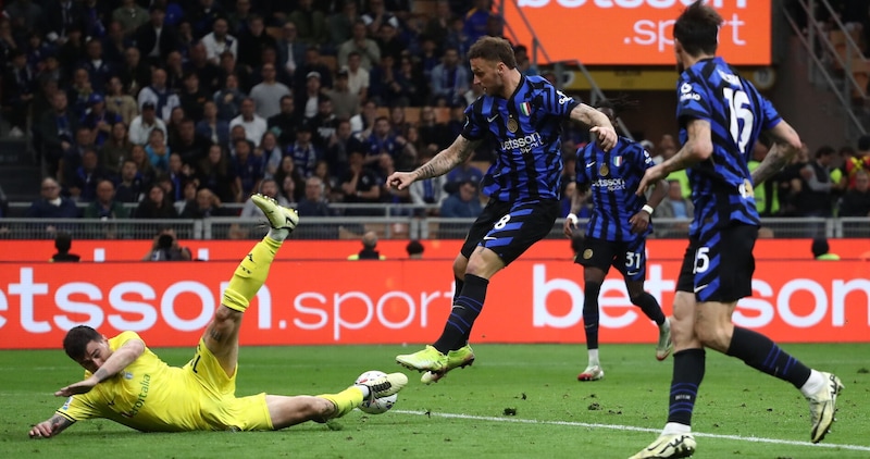 Conte, niente Juve per... Arnautovic: il gioco degli universi paralleli 1 Conte, niente Juve per... Arnautovic: il gioco degli universi paralleli