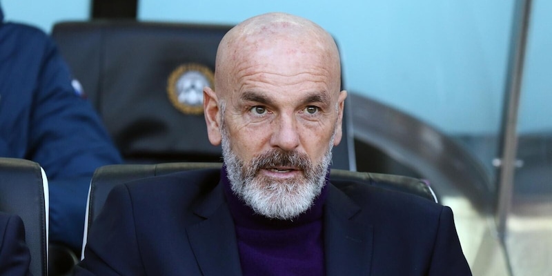 Pioli lascia l’Al Nassr: è ufficiale. Ora può firmare con la Fiorentina 2 Pioli lascia l’Al Nassr: è ufficiale. Ora può firmare con la Fiorentina